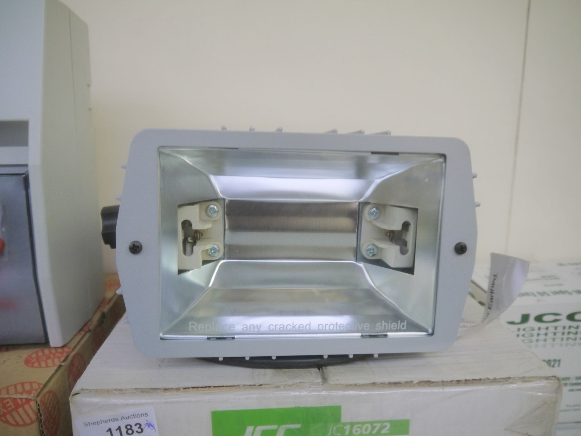 JCC Lighting JC16072 ProSpot Mains Voltage Metal Halide Floodlight. New & Boxed.