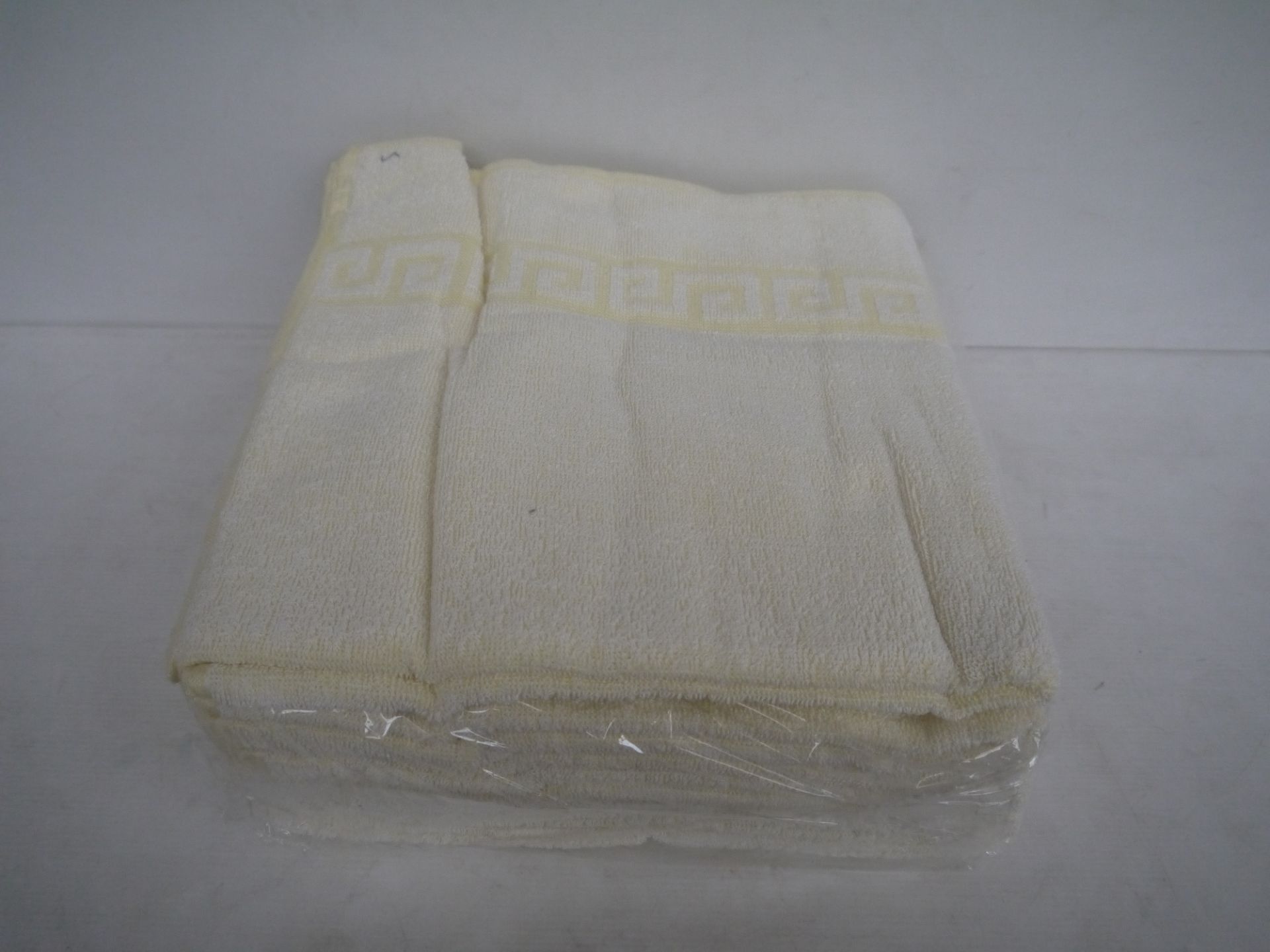 Pack of 6x Pale Yellow Coloured Hand Towels, Size: