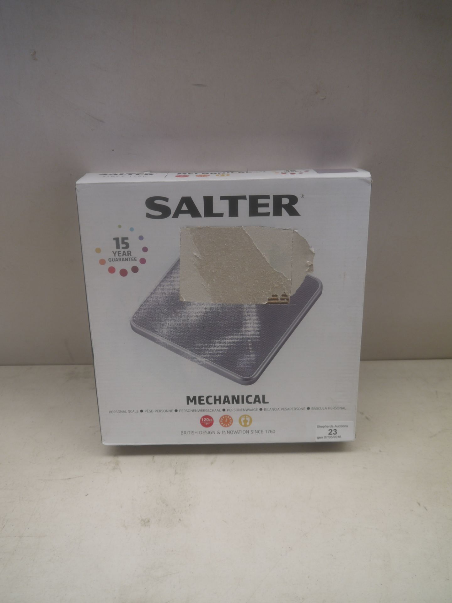 Salter Mechanical personal scale. Unchecked and boxed.