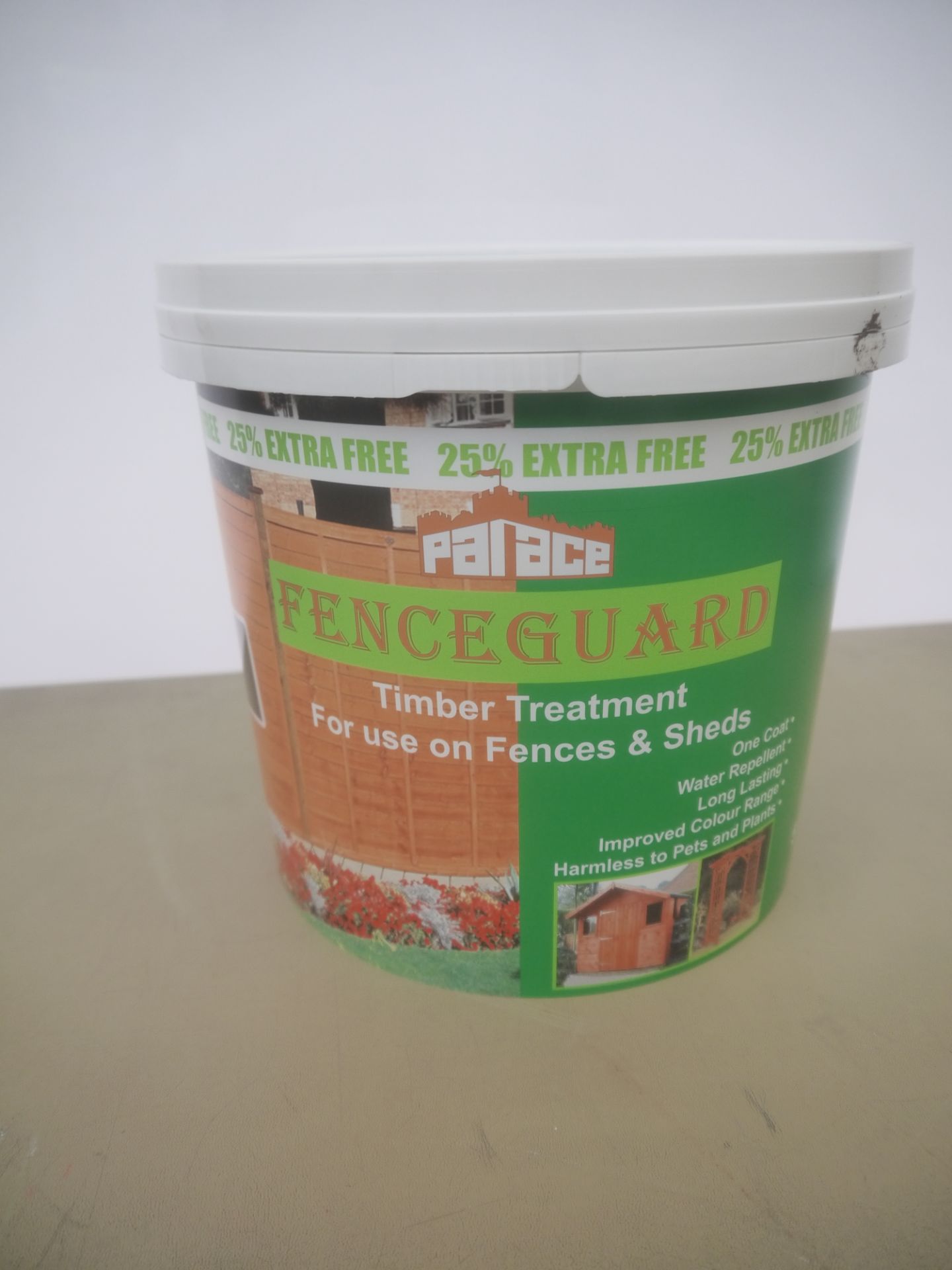 5ltrs of Palace Fence Guard in Red Cedar, New & Still Sealed.