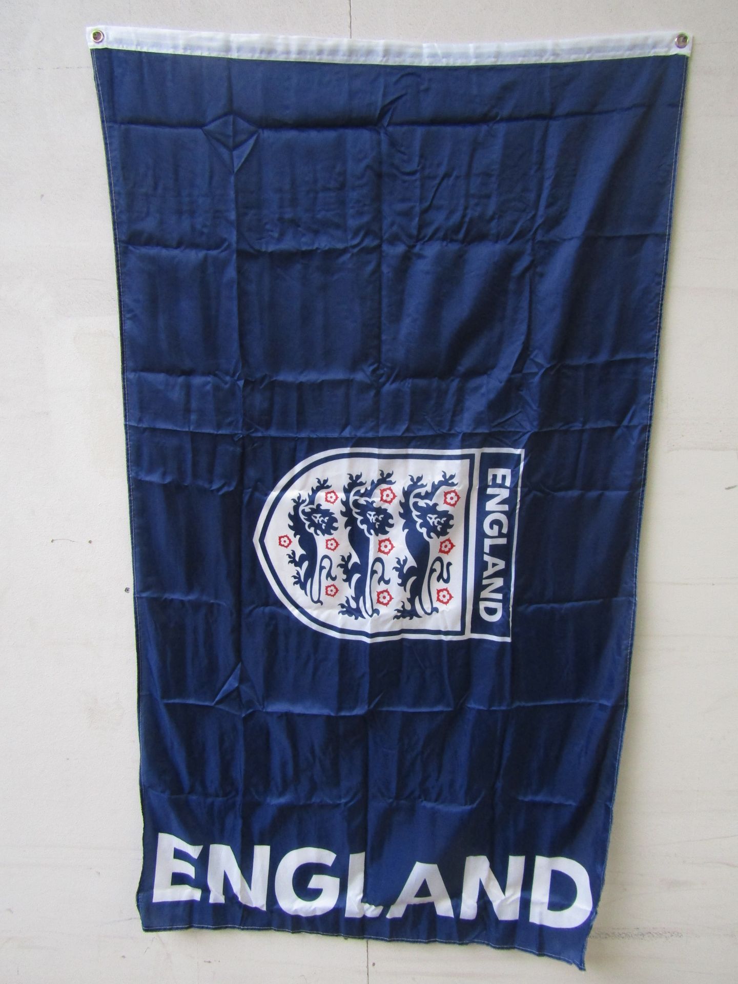 Box containing approx 72x England Blue Coloured 3 Lions Body Flag, Size: 90x150cm. All New In