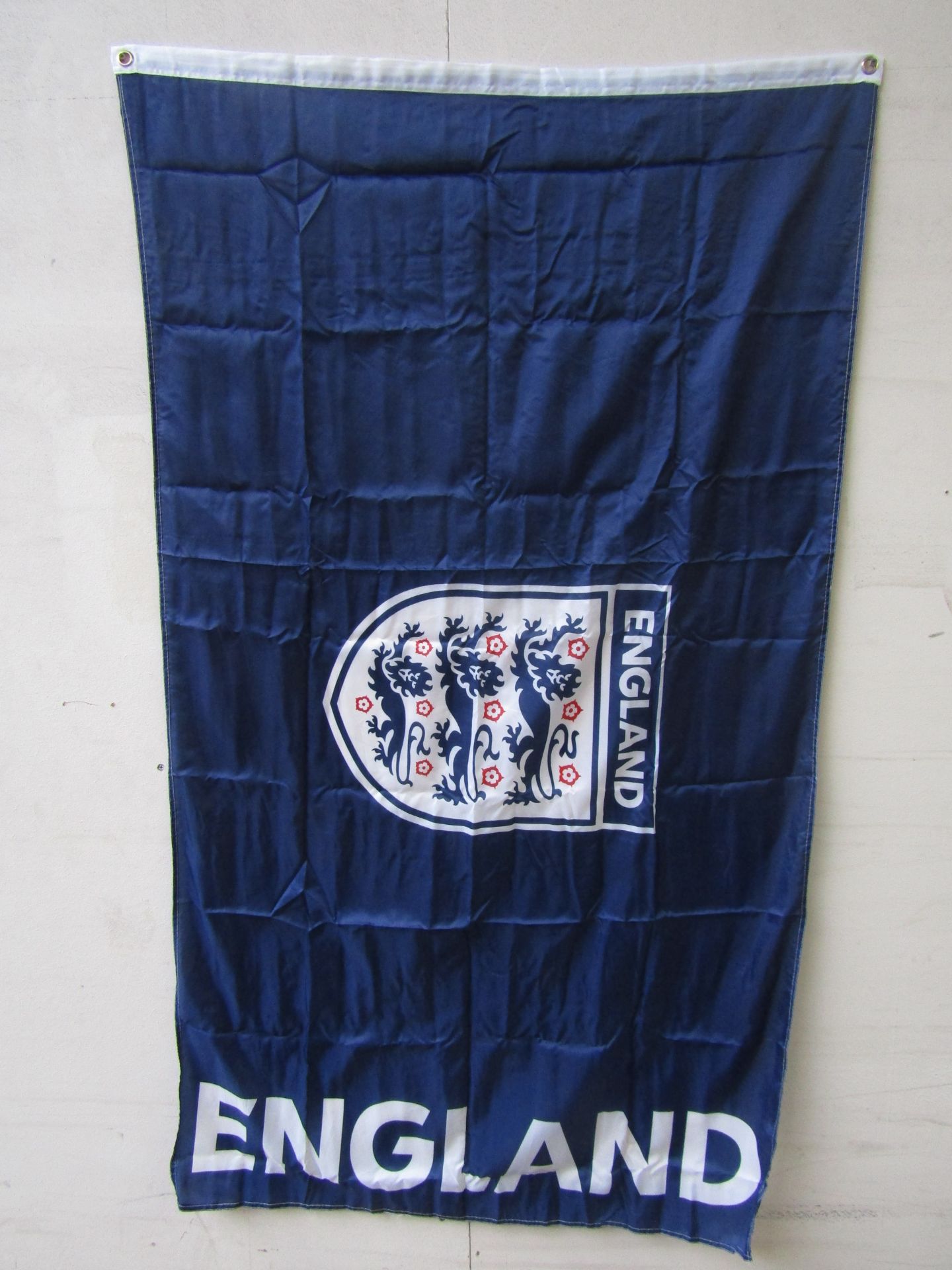 Box containing approx 72x England Blue Coloured 3 Lions Body Flag, Size: 90x150cm. All New In