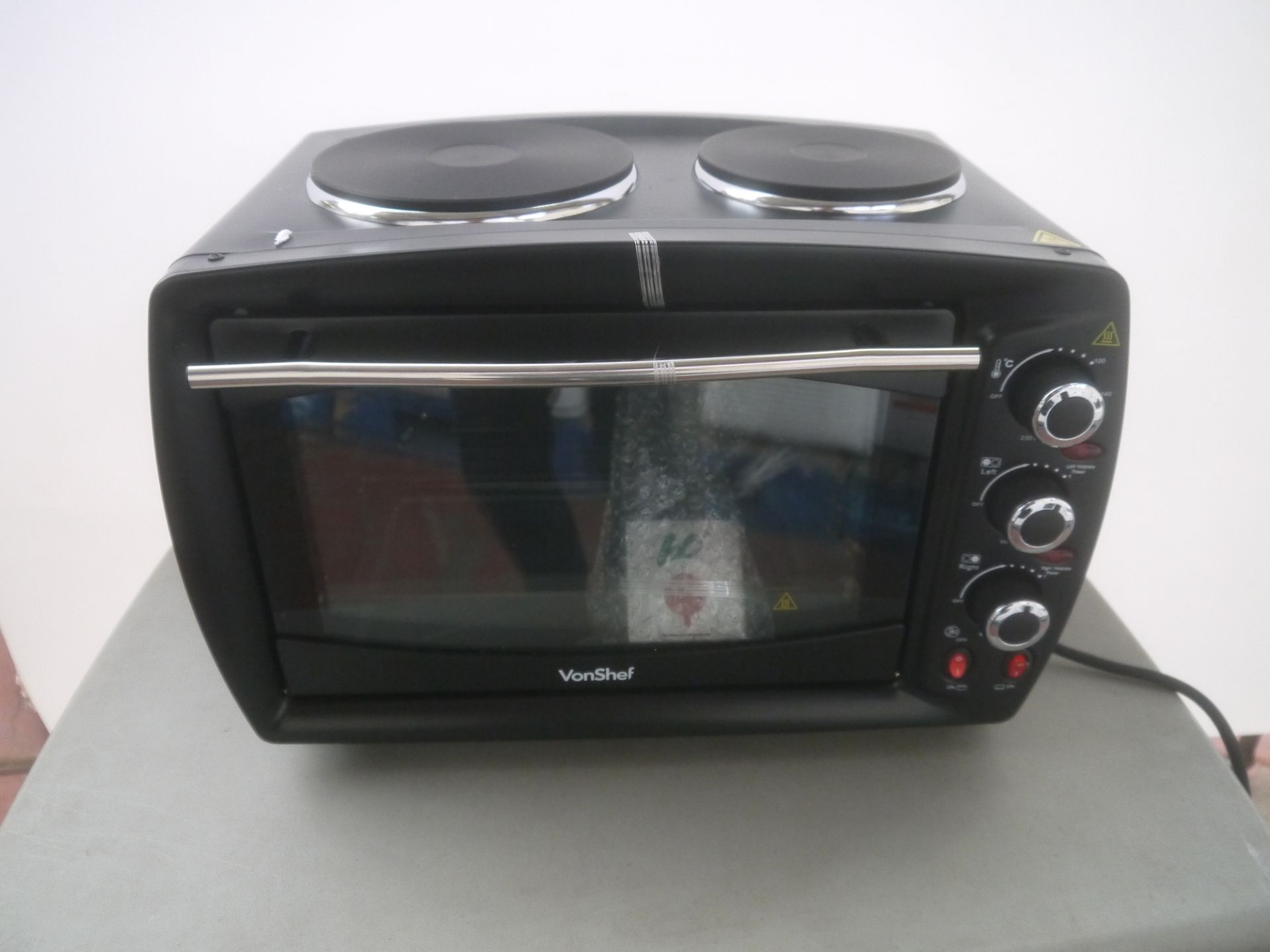 VonShef toaster oven and hotplates, 26L, tested working and boxed.