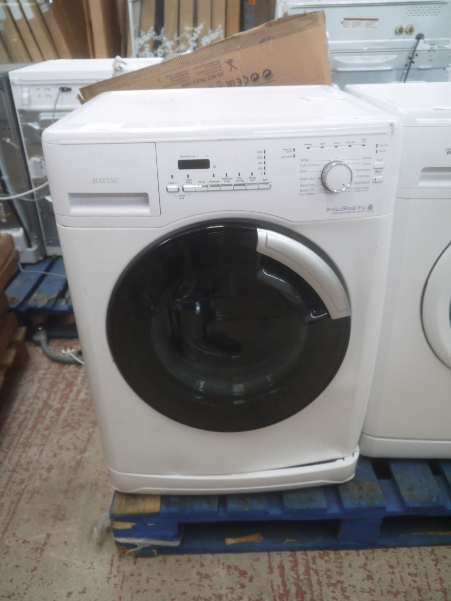 Maytag washing machine, 8kg, intelli sense, no power.