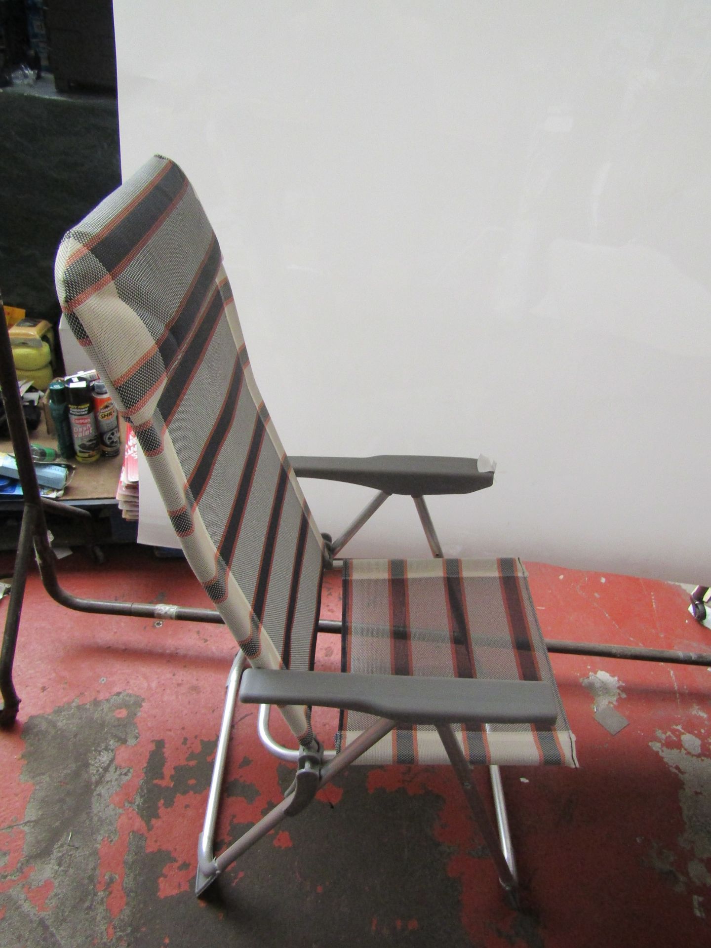 Foldable Outdoor Garden Chair, Also Reclines. Looks In Good Condition.