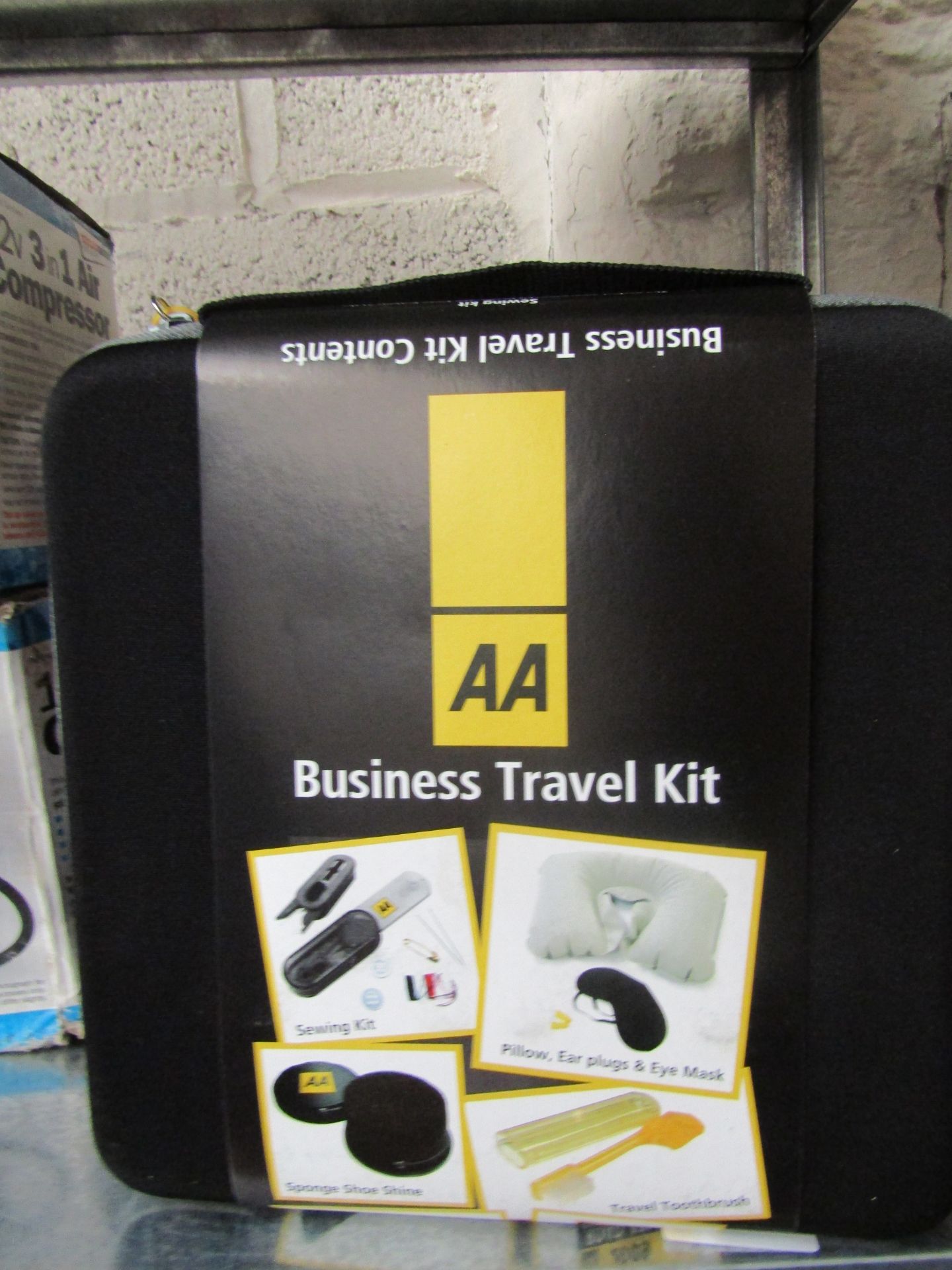 5x AA Business Travel Kit.