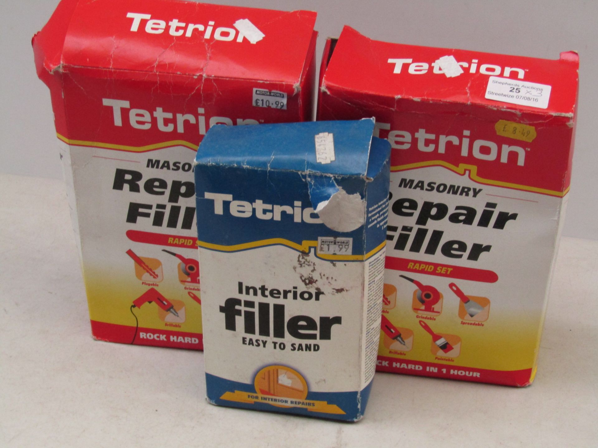2x 2kg Boxs of Tetrion Masonry Repair Filler Rapid Set & 1x 0.5kg Box of Tetrion Interior Filler.