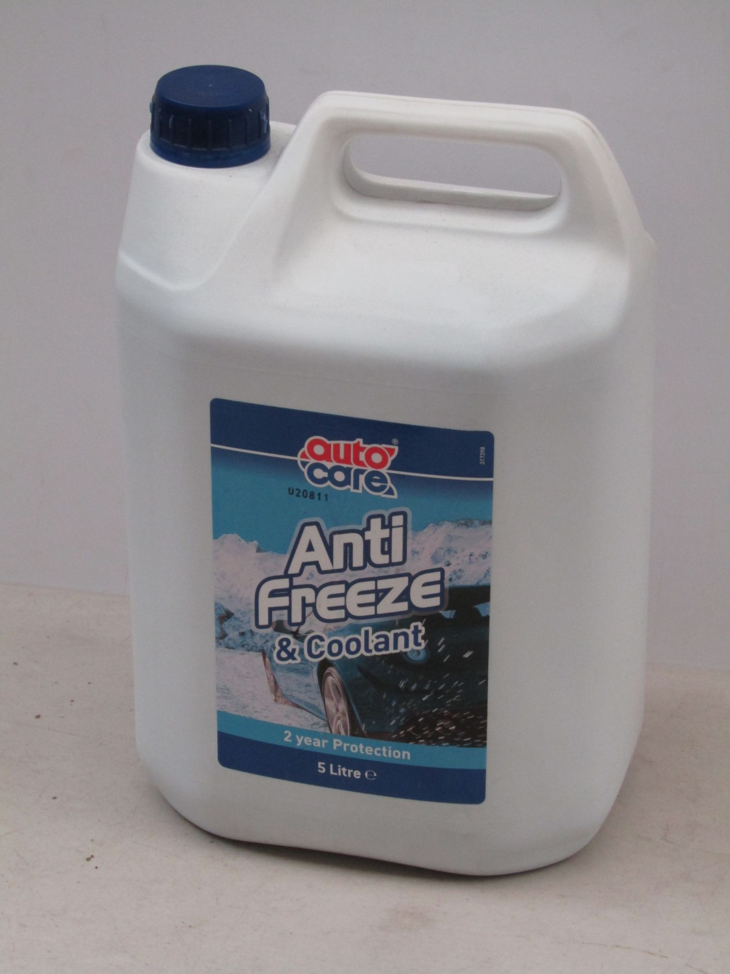 5 Litres of Auto Care Anti Freeze & Coolant, 2 Year Protection.