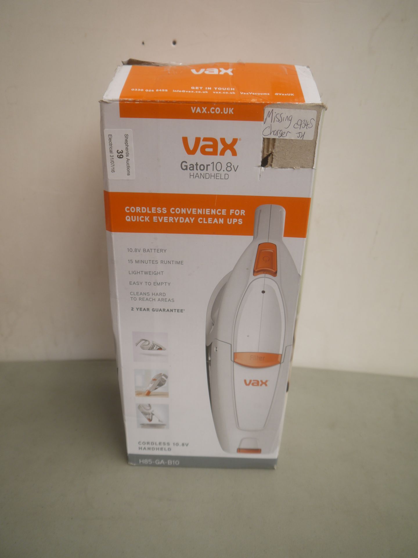 Vax Cordless Gator 10.8v Handheld bagless vacuum. Missing charger and boxed.