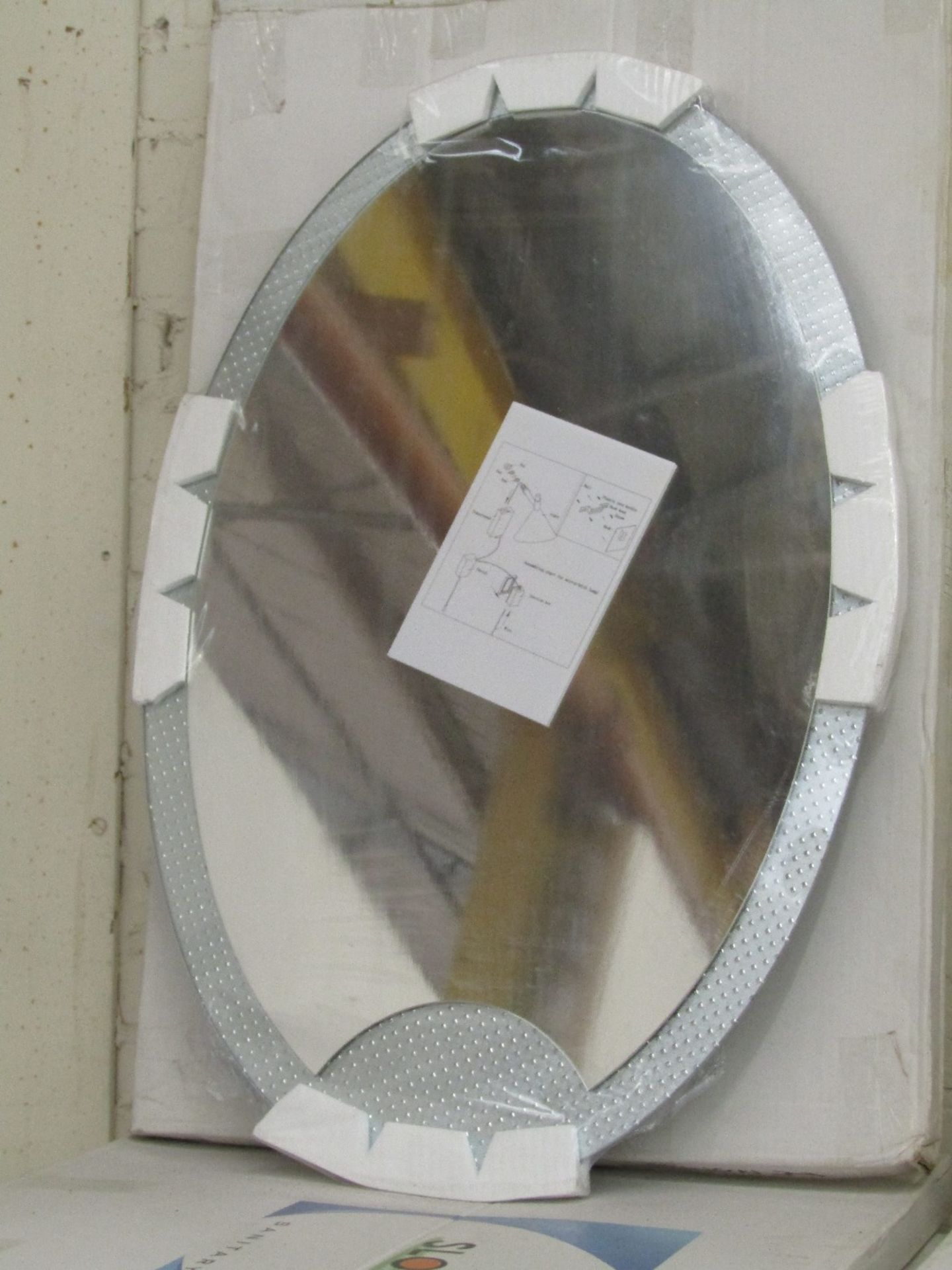 Sloegrin Handi-Craft Glass Bathroom Mirror (TM2036). 600 x 900mm. New & Boxed.