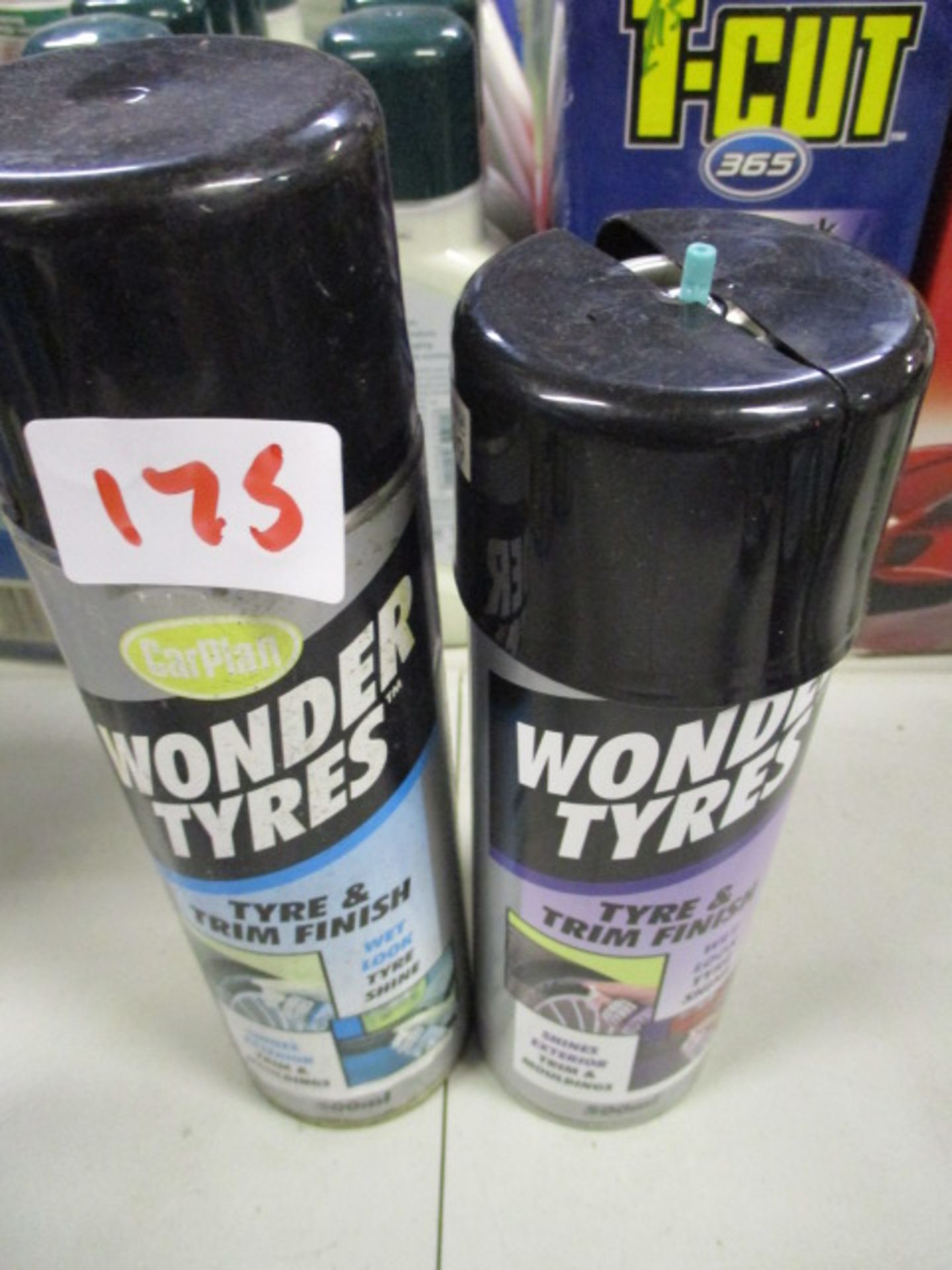 2pcs wonder tyres tyre and trim finnish 1 missing nosel