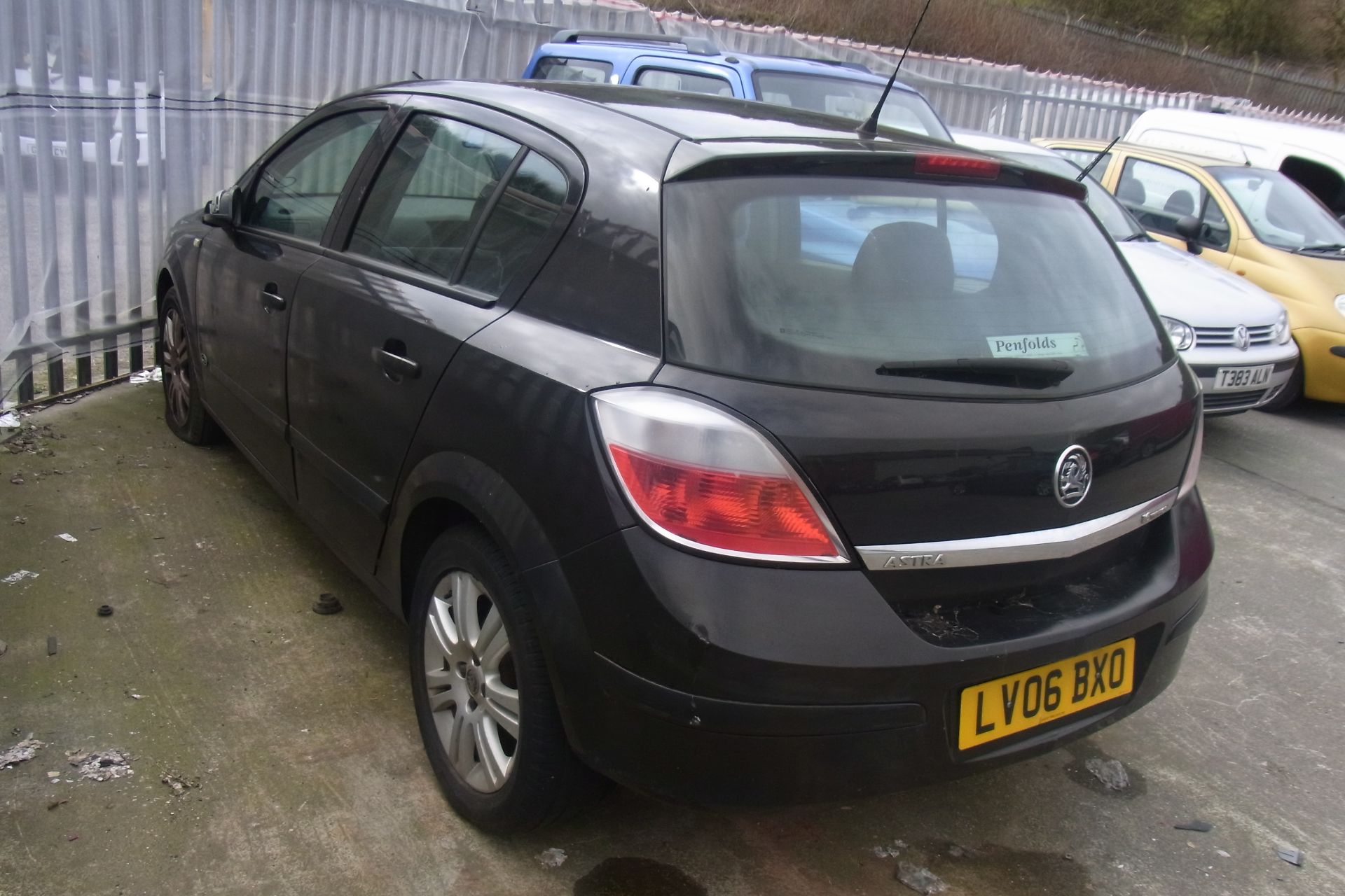 LV06 BXO - Vauxhall Astra Active - Image 2 of 3