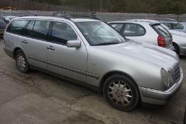 R578 UFC - Mercedes E320 Elegance A