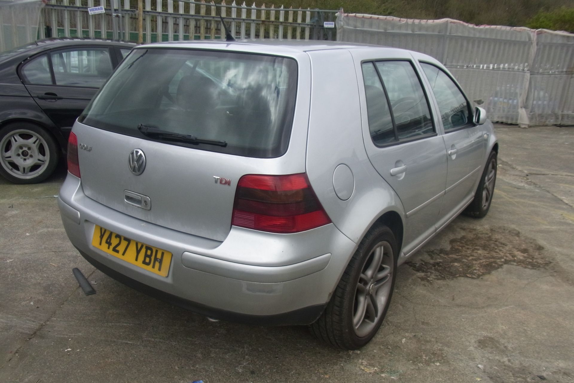 Y427 YBH - Volkswagen Golf - Image 3 of 3