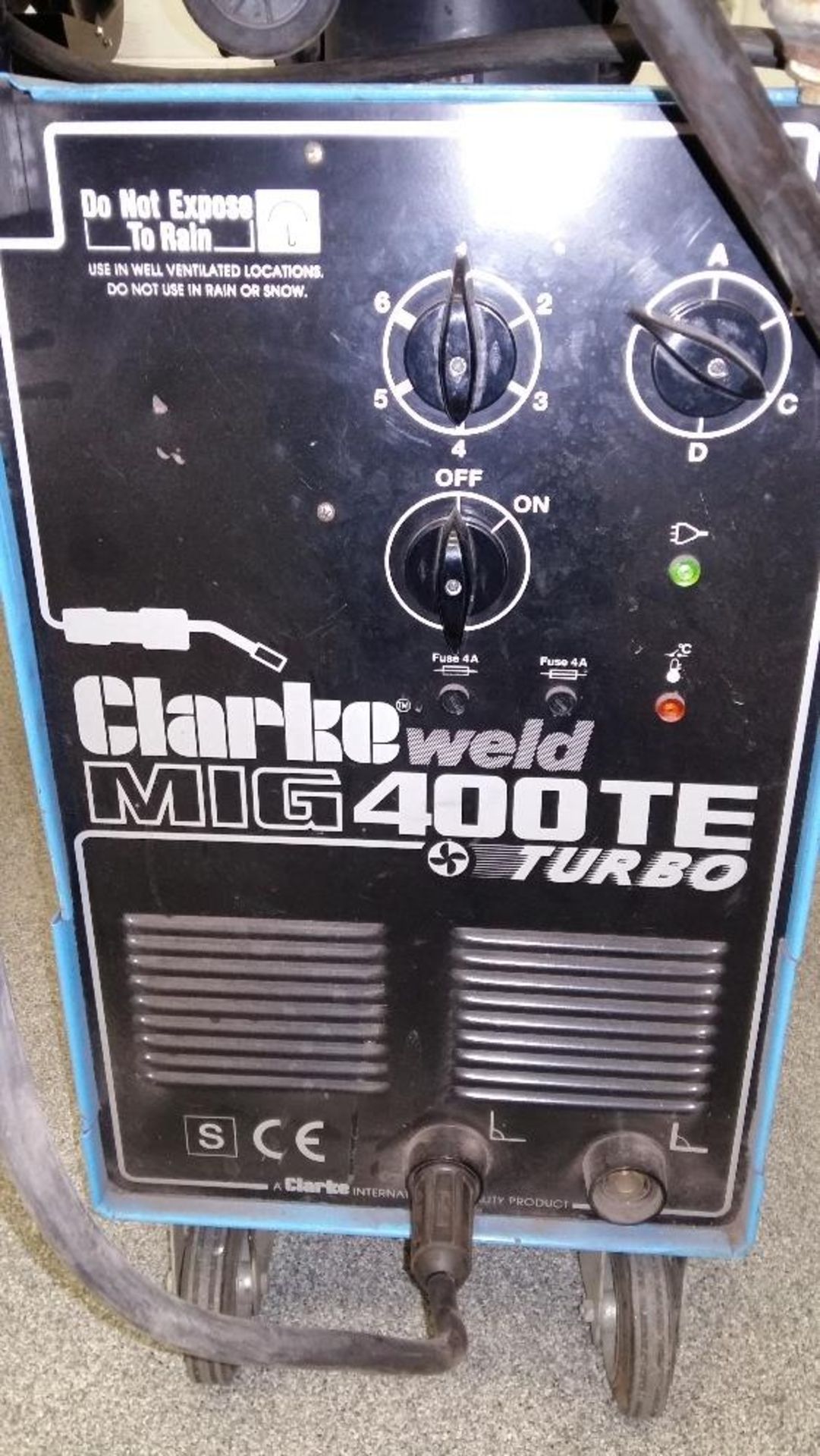 Clarke Weld Mig 400 TE turbo mig welder & Mig Wire Feed 2 unit - Image 4 of 9