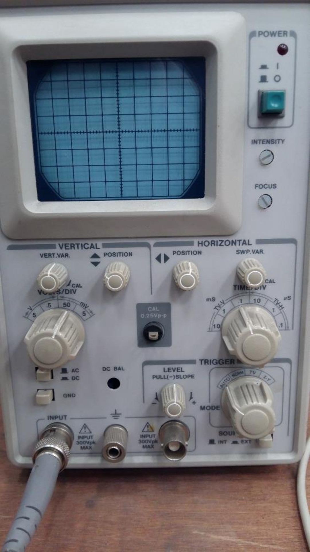 GW GOS 310 Oscilloscope - Image 5 of 8