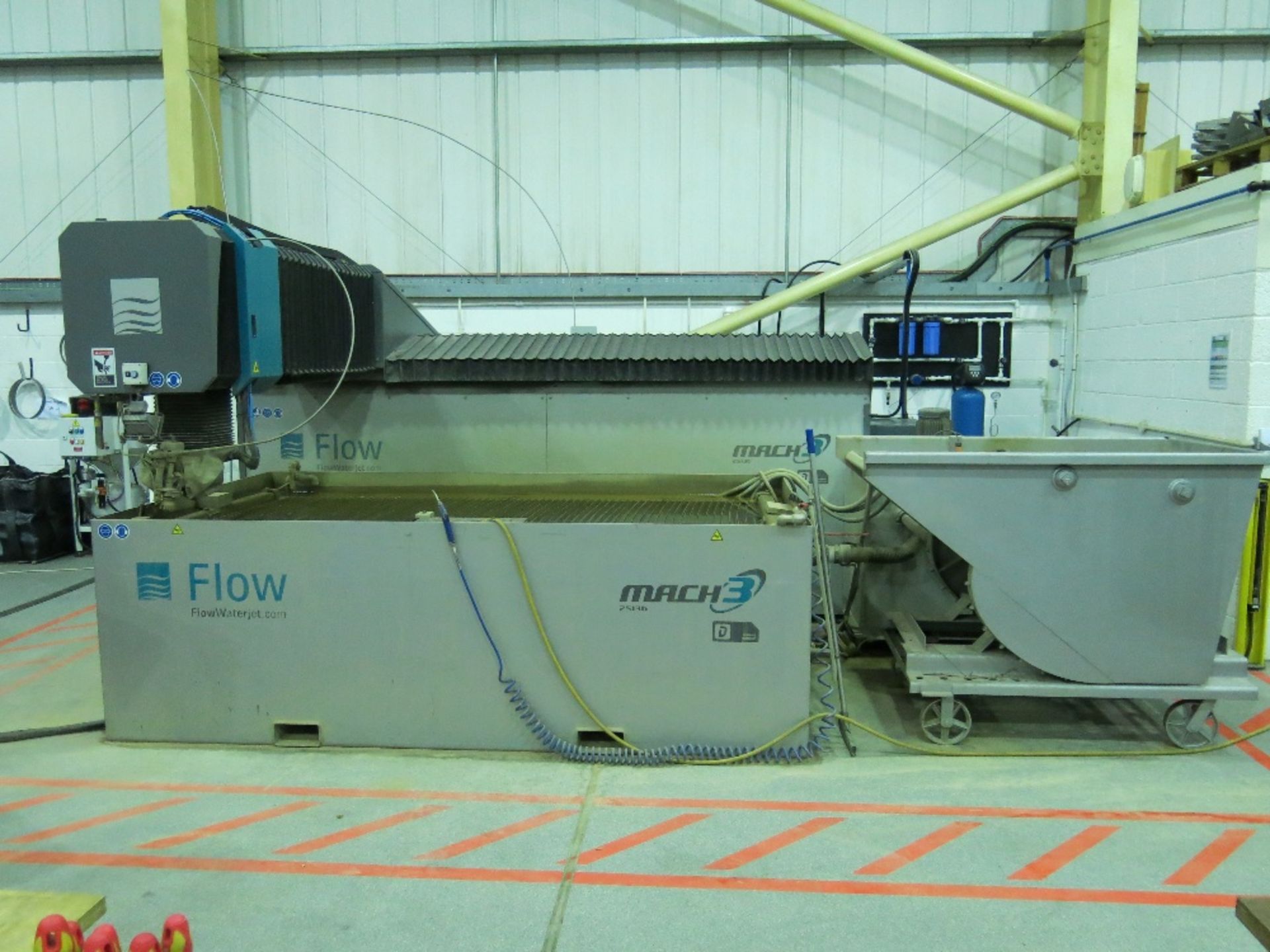 Flow Mach 3 2513b model 044430-1 CNC water jet cutting table - Image 2 of 28