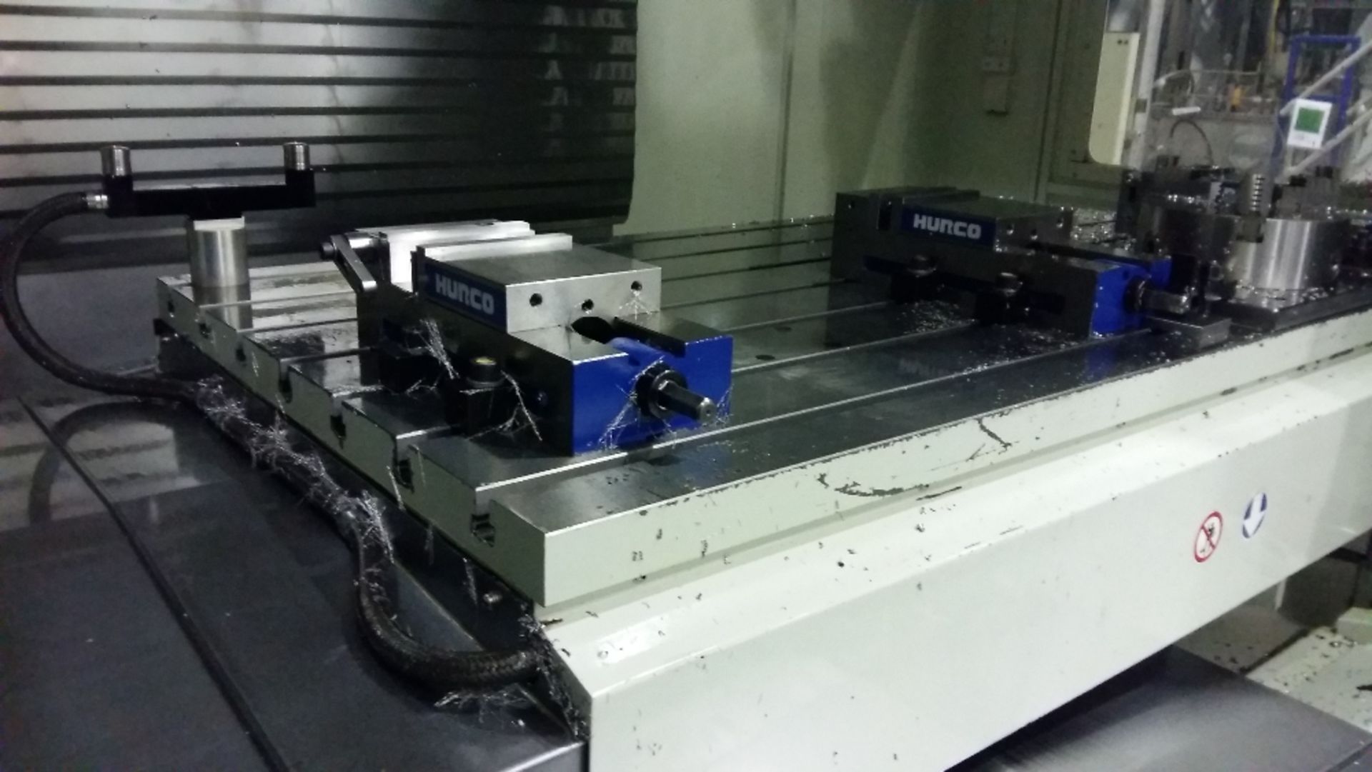 Hurco VMX 64 CNC 3-axis vertical machining centre - Image 25 of 26