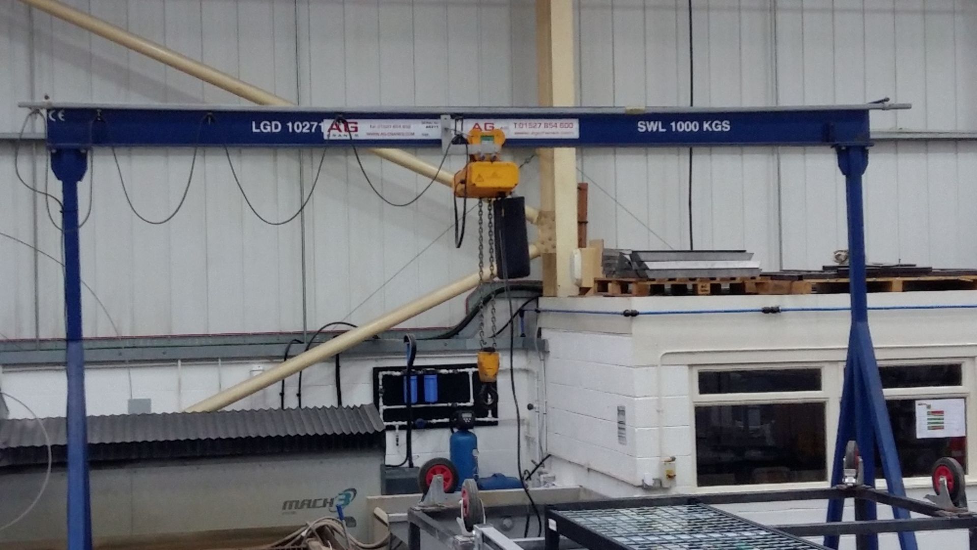 AG Cranes mobile gantry swl 1000kg