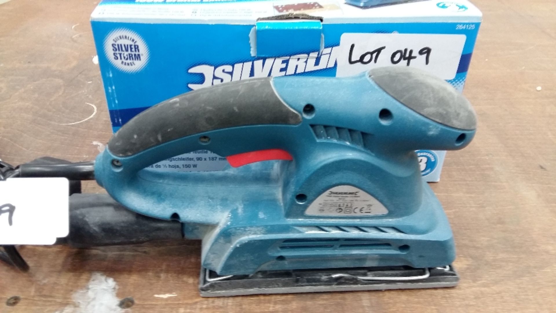 Silverline 150W Orbital Sander 1/3 Sheet - Image 4 of 5