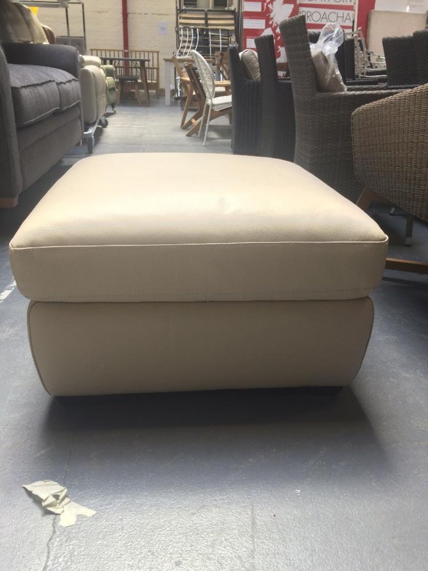 Cream Leather Three Seater Sofa - Image 3 of 3