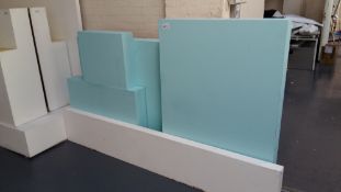Quantity of Display Stands/Plinths