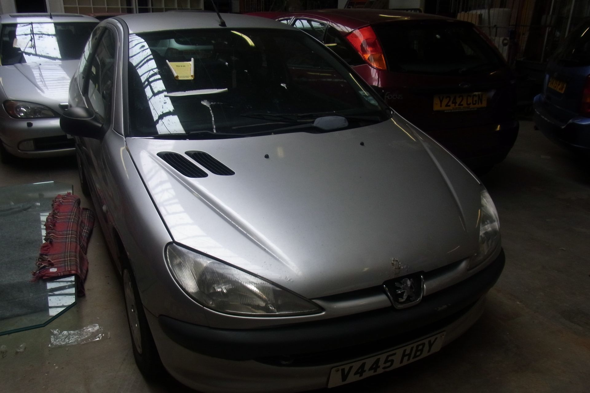 V445 HBY - Peugeot 206 L - Image 2 of 2