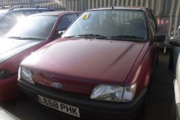 L658 PHK - Ford Fiesta LX Diesel