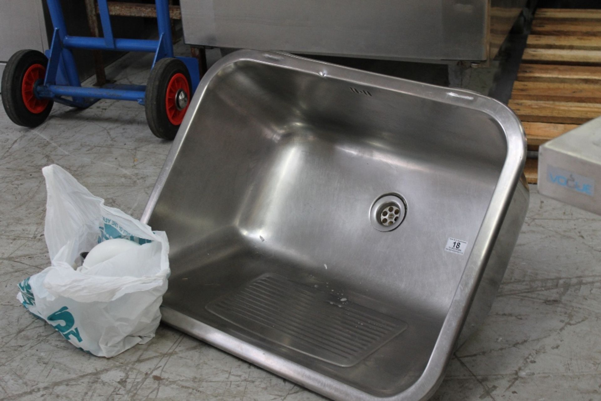 New Stainless Steel Catering Sink – Deep Bowl -NO VAT – W65cm x H40cm x D50cm