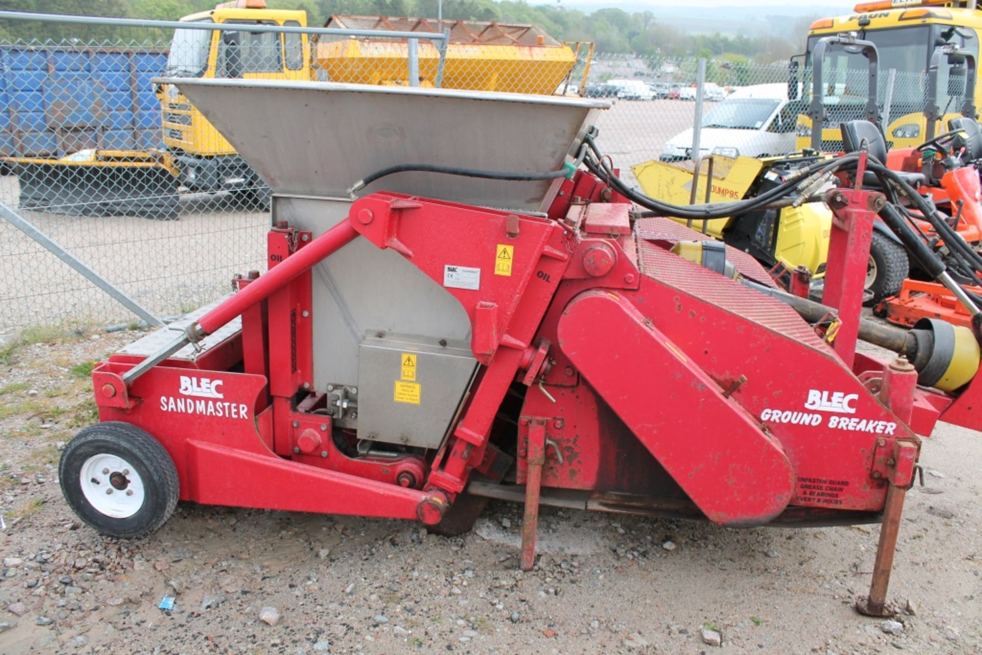 BLEC GROUND BREAKER/SANDBLASTER PTO IN P/CABIN - Image 2 of 2