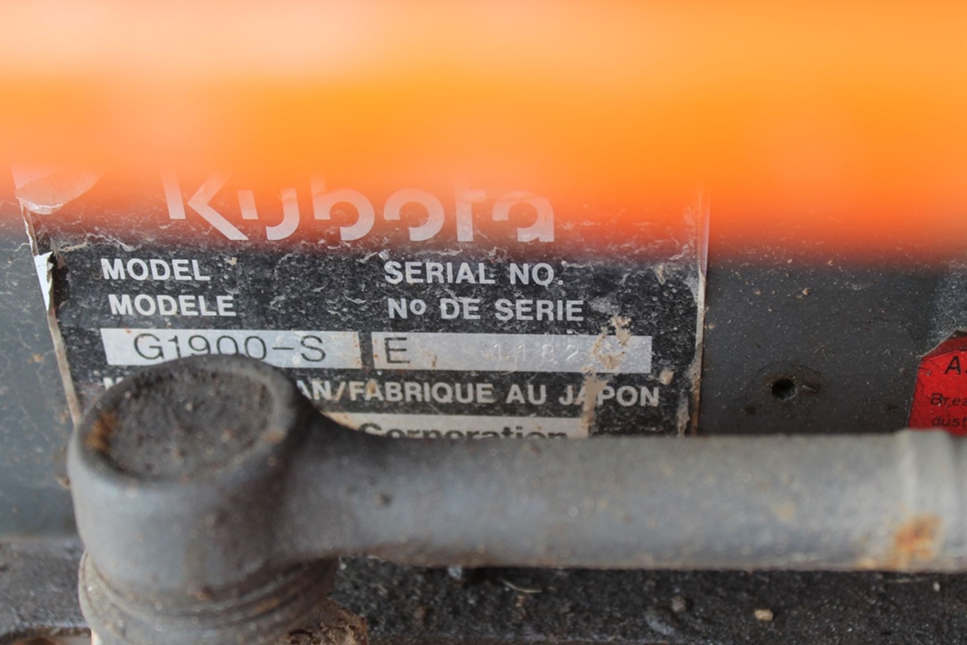 KUBOTA RIDE ON MOWER C/W SCRAPER ATTACHMENT KEY IN P/CABIN - Image 3 of 3