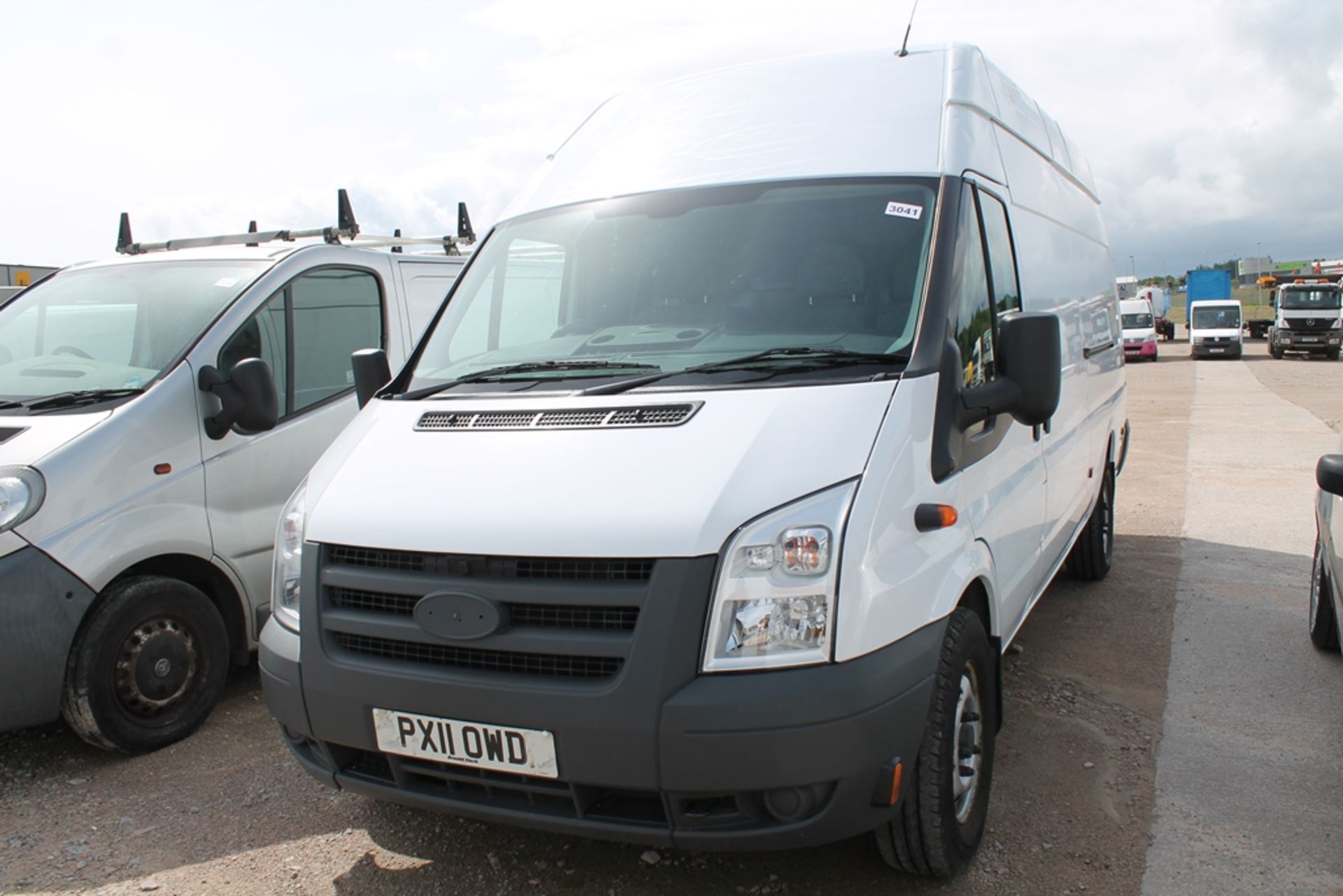 Ford Transit 115 T350l Rwd - 2402cc 2 Door Van