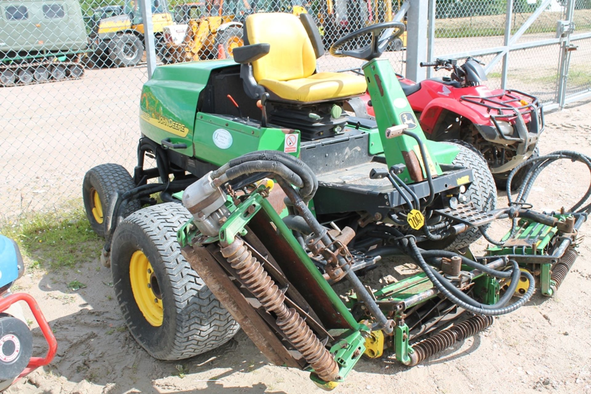 JOHN DEERE RIDE ON MOWER