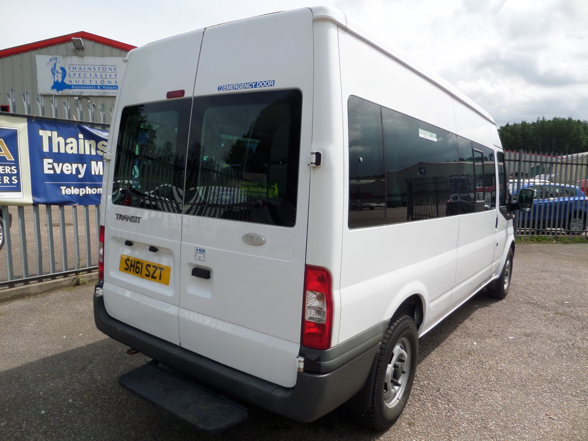 Ford Transit 115 T350 Rwd - 2402cc Minibus - Image 6 of 9