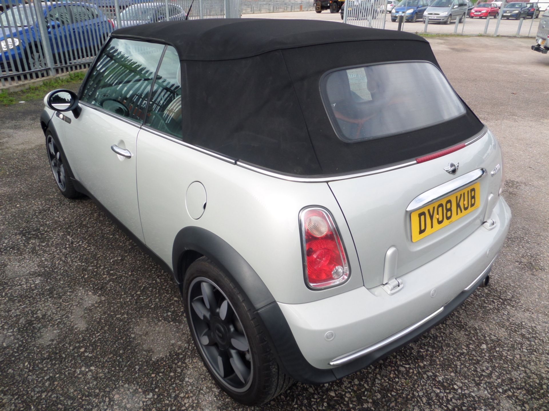 Mini Cooper Sidewalk - 1598cc Convertible - Image 5 of 10