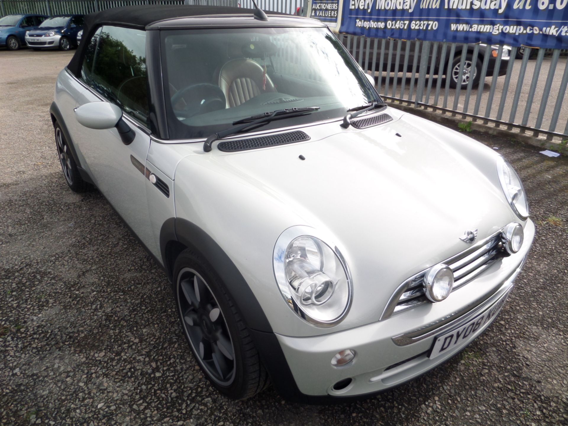 Mini Cooper Sidewalk - 1598cc Convertible