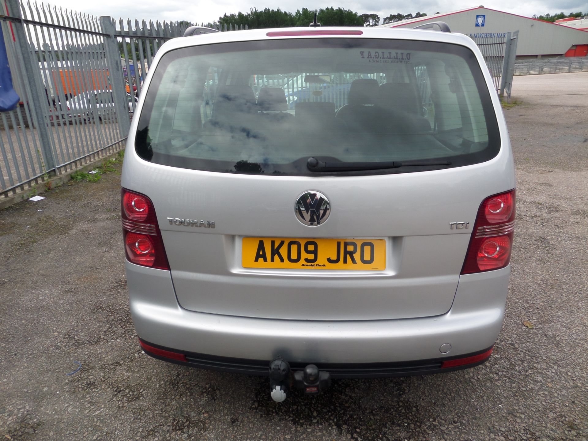 Volkswagen Touran S Tdi 105 - 1896cc MPV - Image 4 of 8