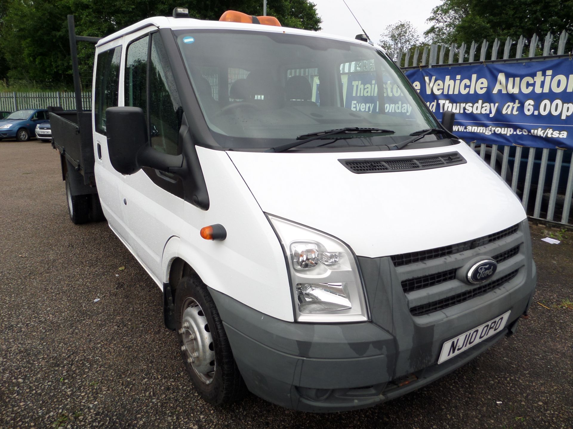 Ford Transit 100 T350l D/c Rwd - 2402cc Van