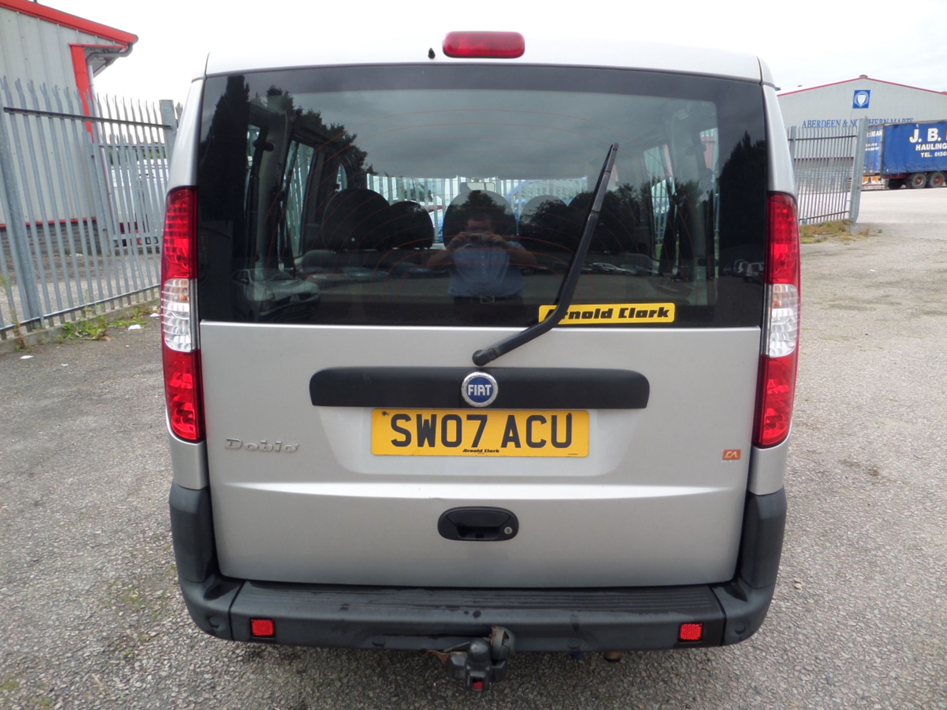 Fiat Doblo Active - 1368cc MPV - Image 4 of 8