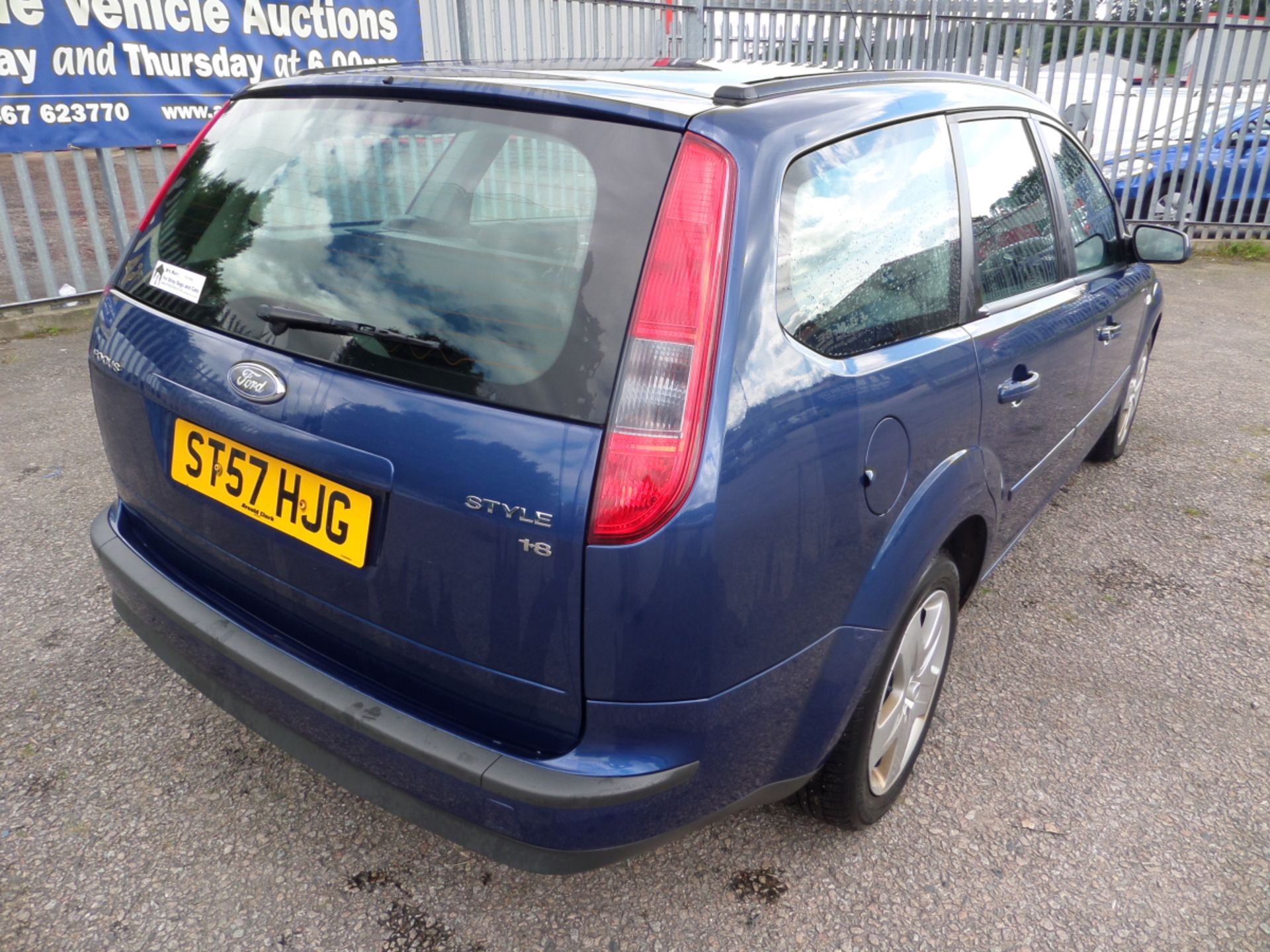 Ford Focus Style 125 - 1798cc Estate - Image 6 of 11