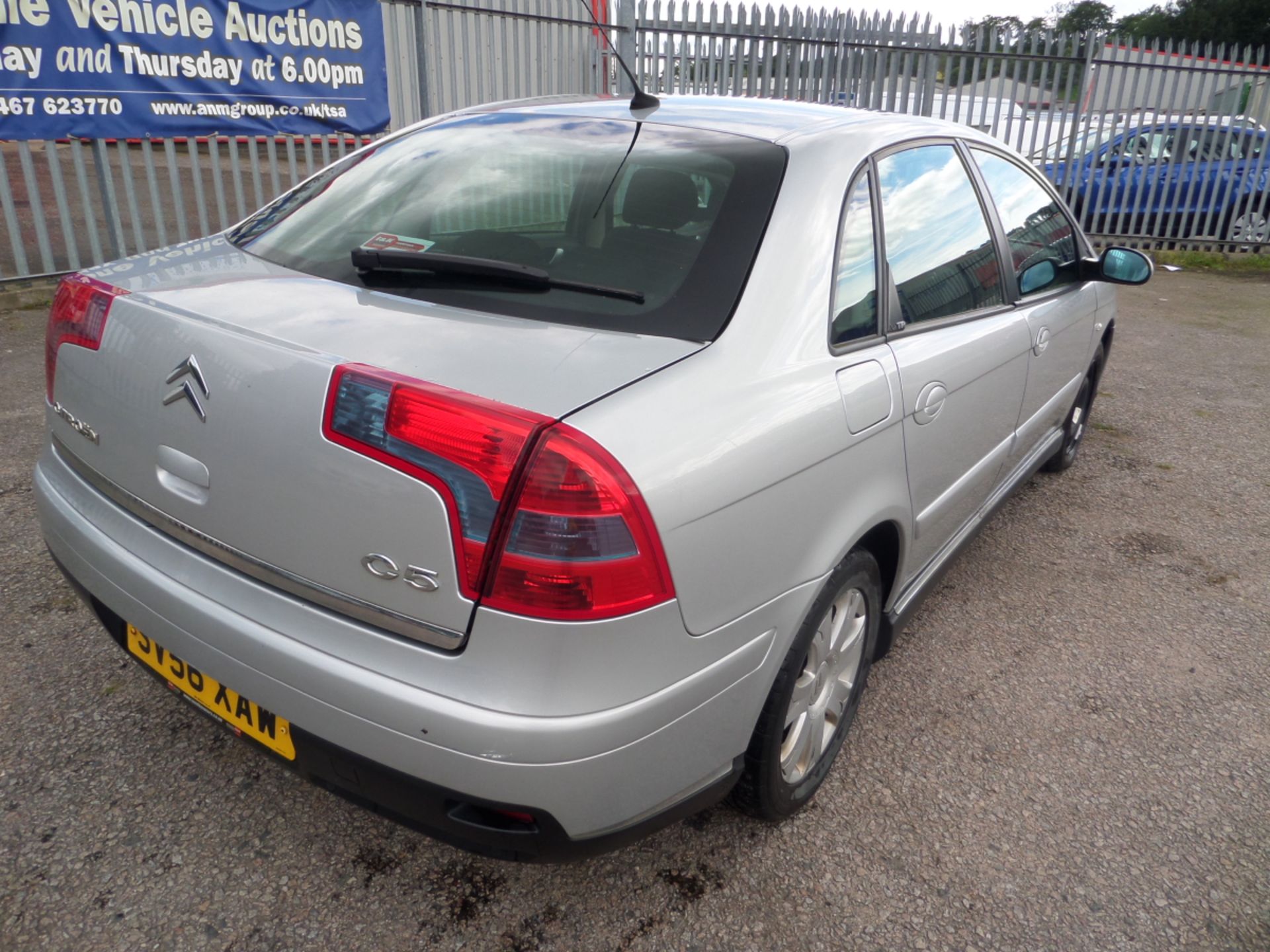 Citroen C5 Vtr Hdi - 1997cc 5 Door - Image 5 of 9