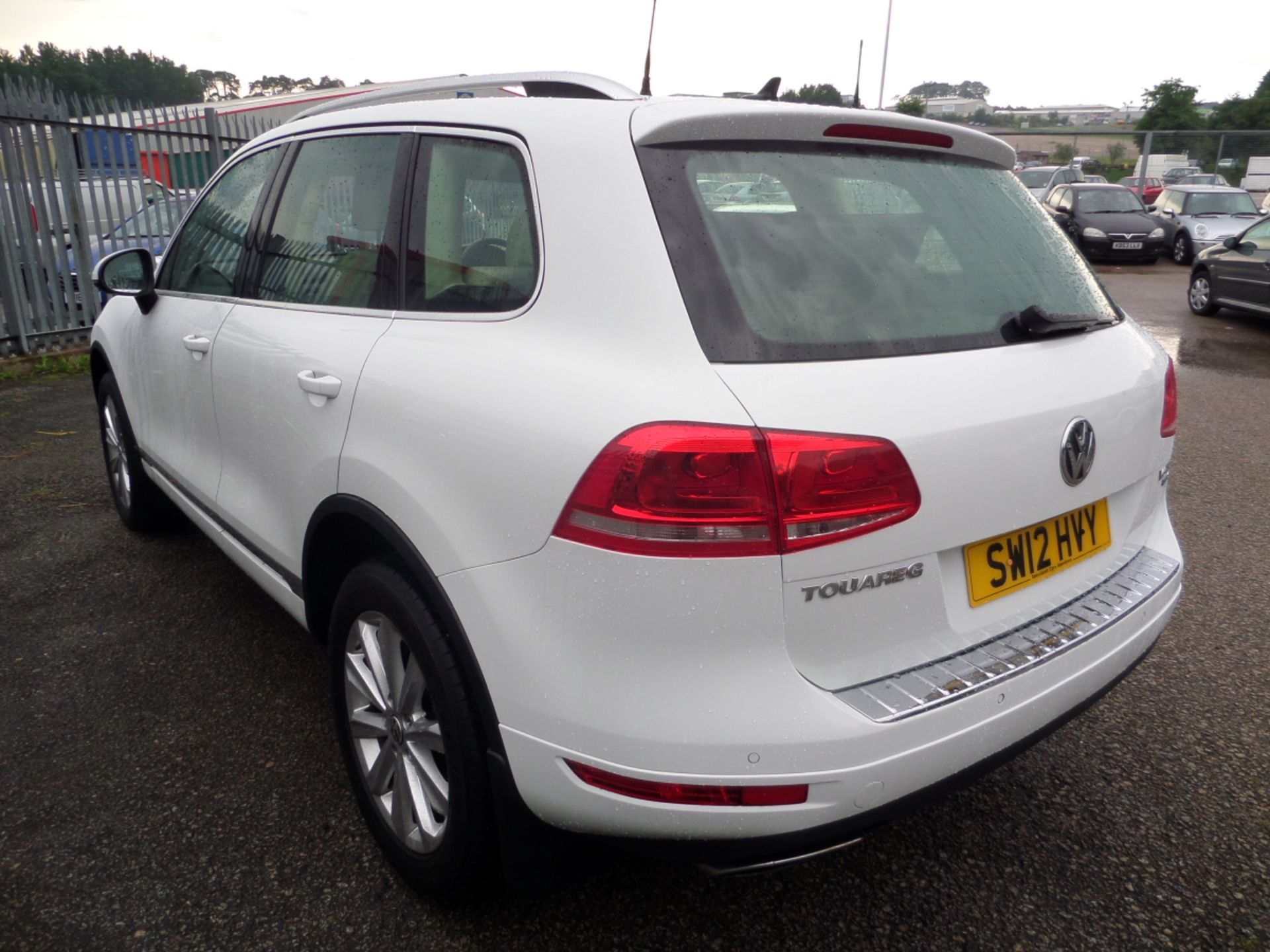 Volkswagen Touareg V6 Se Tdi Blue Te - 2967cc Estate - Image 3 of 11