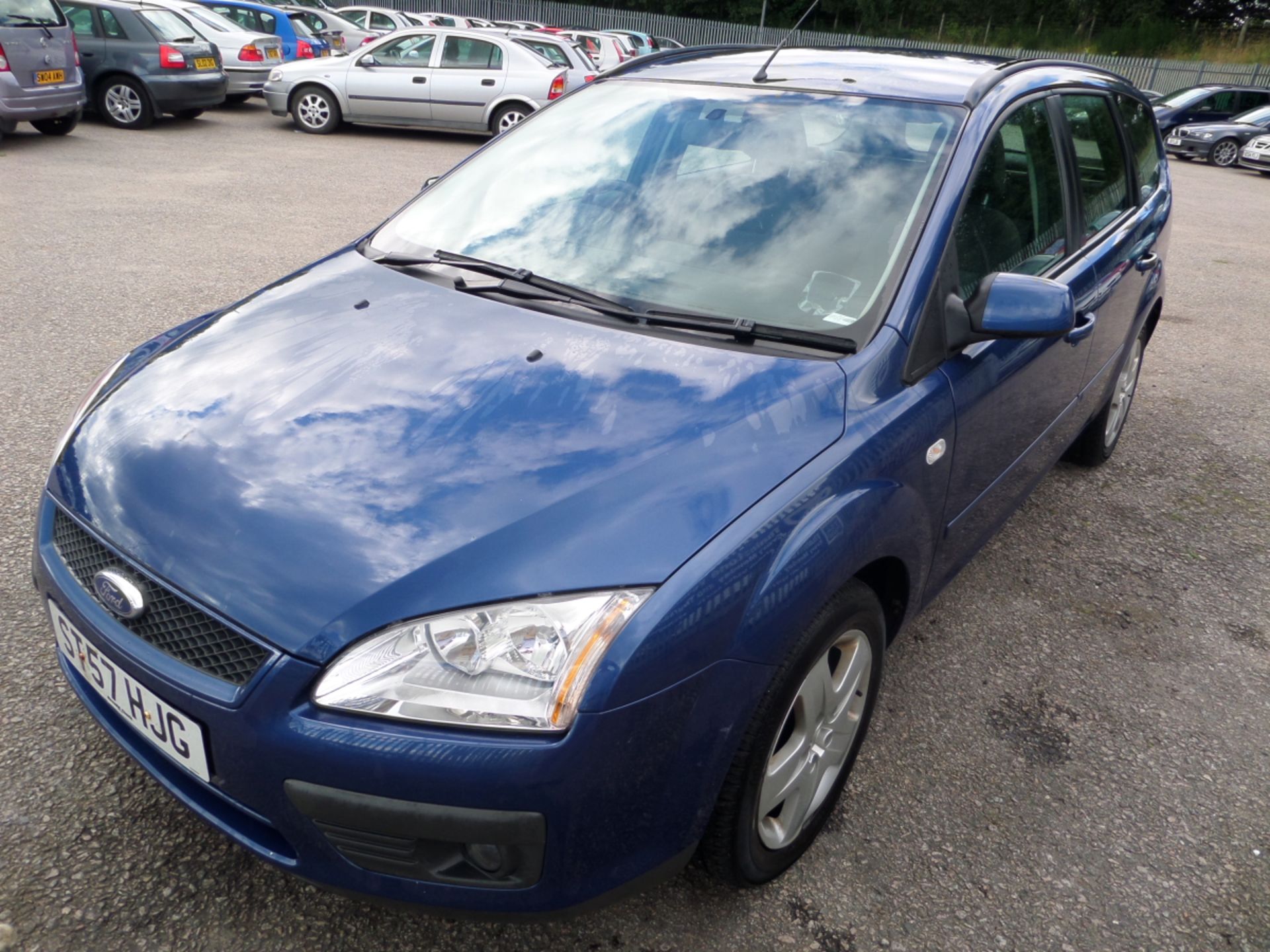 Ford Focus Style 125 - 1798cc Estate - Image 2 of 11