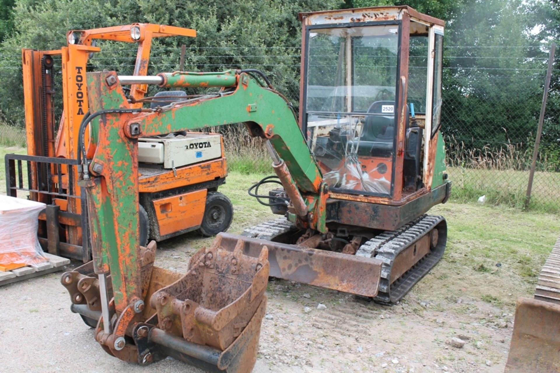 PELJOB MINI EXCAVATOR, , 3T, , C/W 3 BUCKETS, , PLUS VAT, , N,