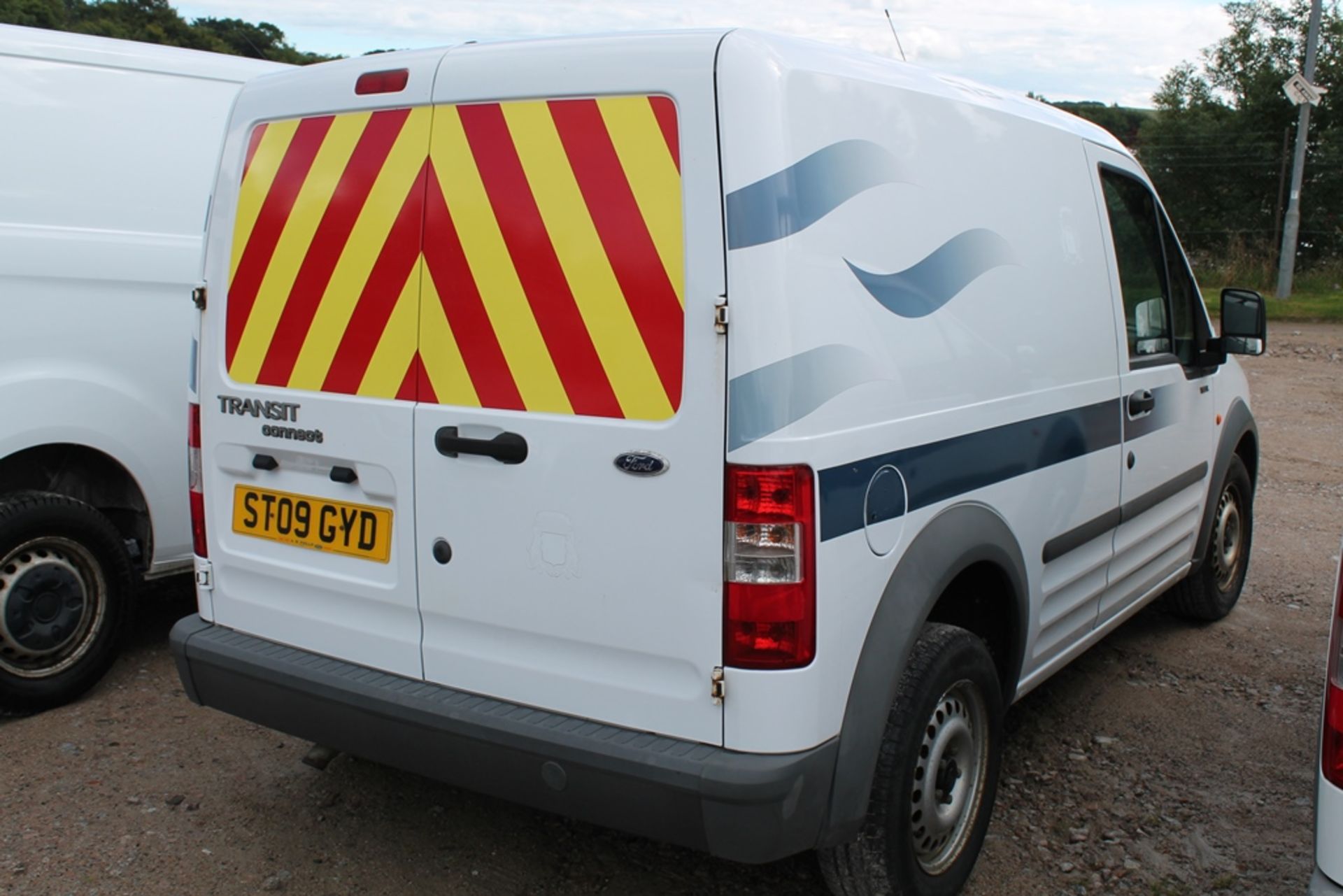 Ford Transit Conn T200 L75 - 1753cc Van - Image 3 of 4