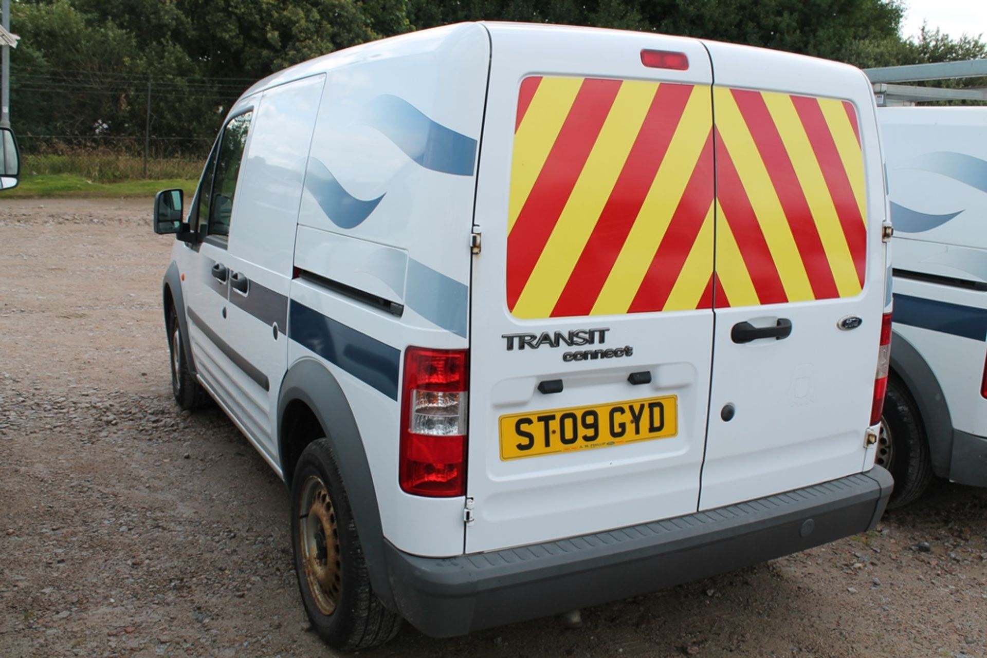 Ford Transit Conn T200 L75 - 1753cc Van - Image 2 of 4