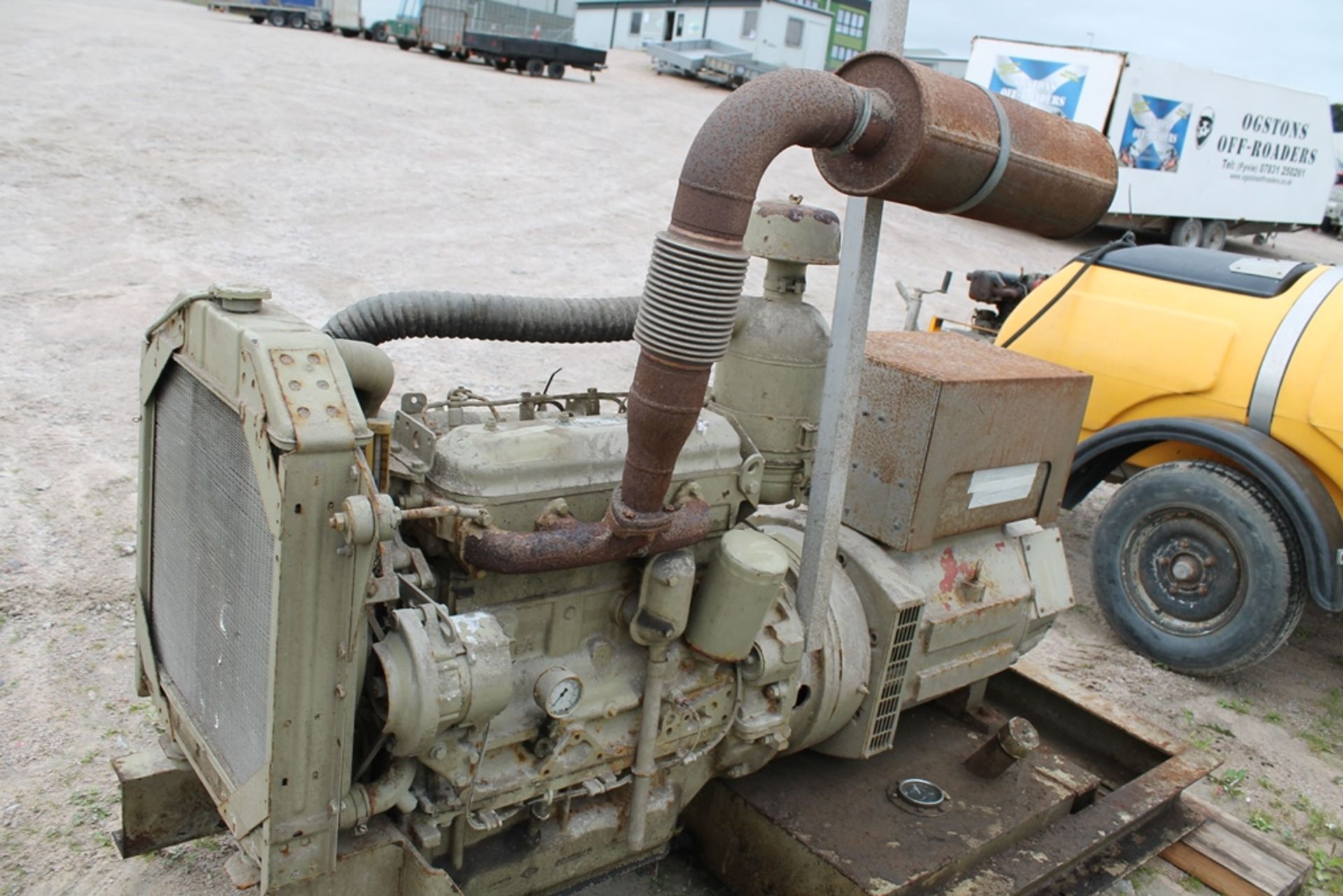 FIAT 3 PHASE GENERATOR - Image 3 of 4