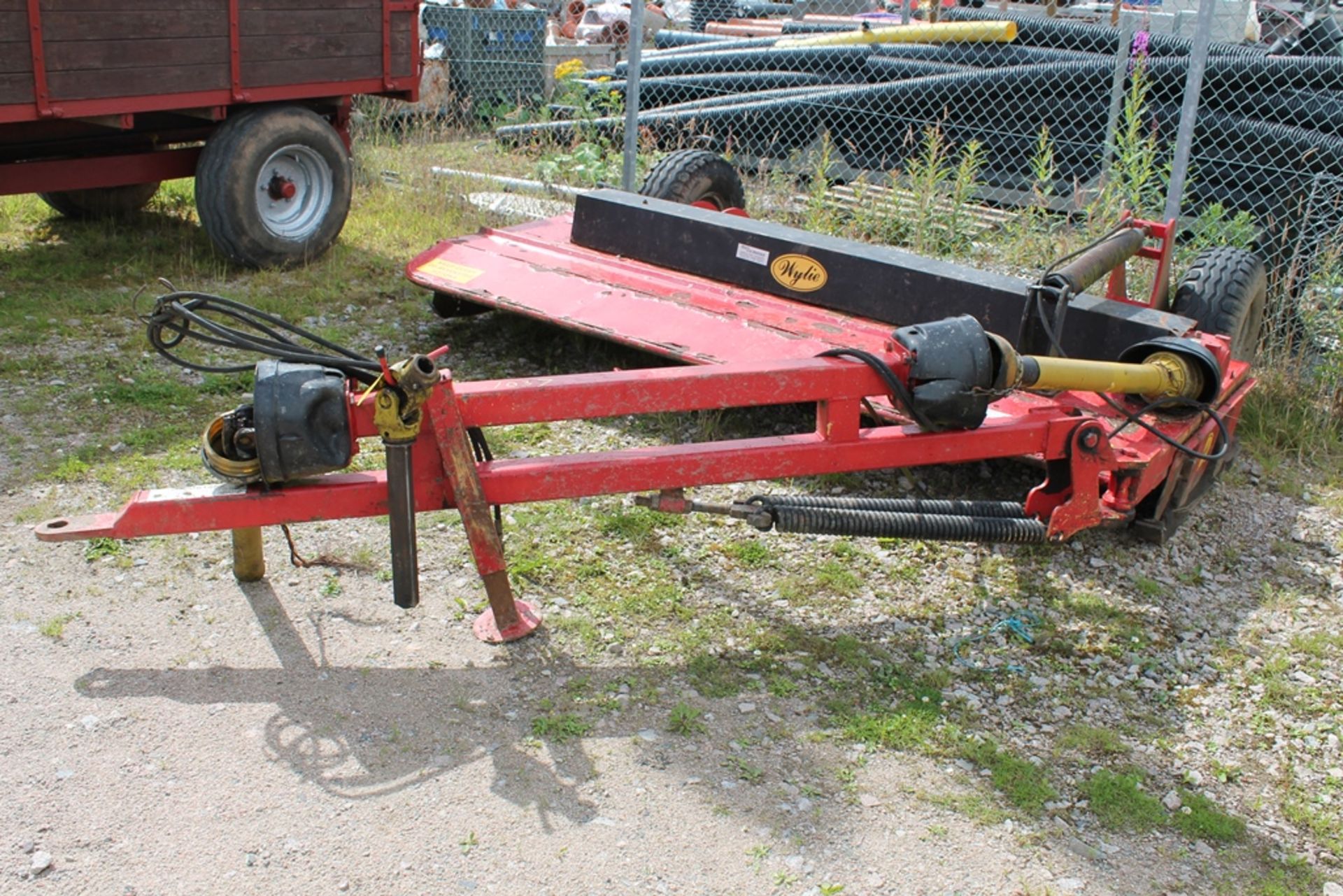 WYLIE 9 FT TRAILED TOPPER WITH PTO