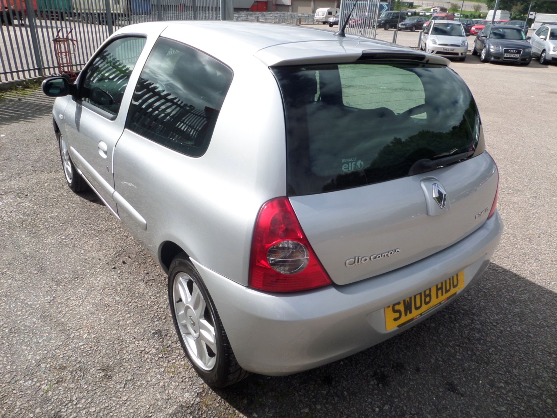 Renault Clio Campus Sport 16v - 1149cc 3 Door - Image 3 of 7