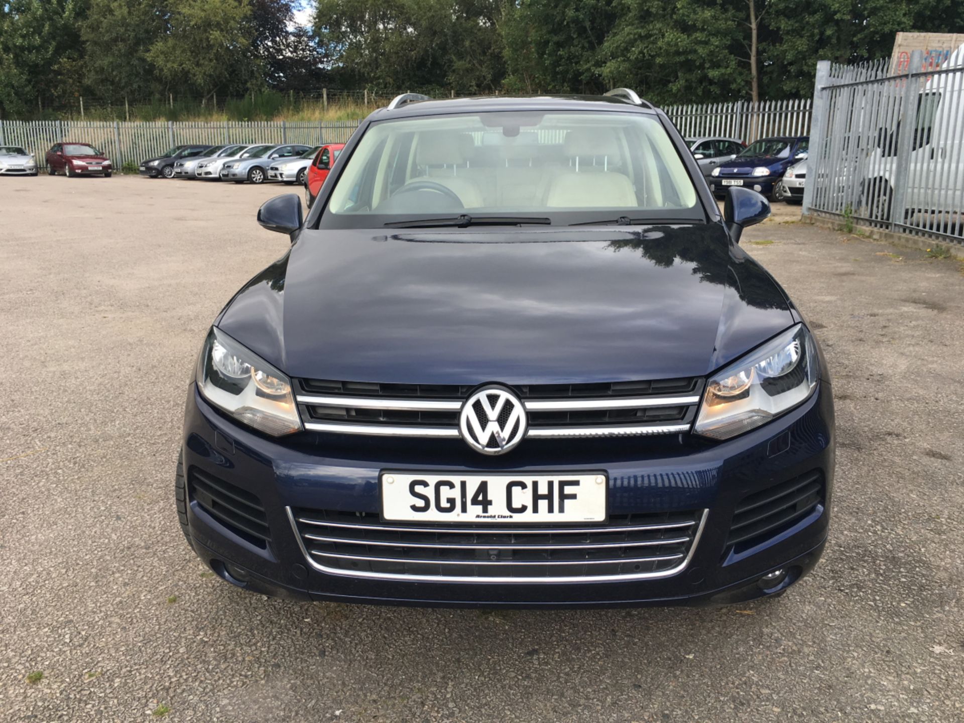 Volkswagen Touareg V6 SE Tdi Blue Te - 2967cc 4 Door Estate - Image 5 of 18